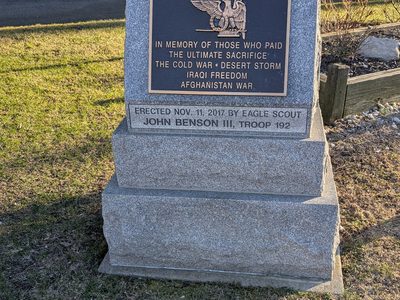Bellmore War Monument