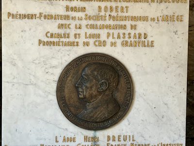 Les Gravures et Peintures Prehistoriques