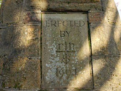 Plaque on the Battle of Roslin monument