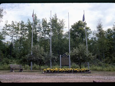 L'Anse-Lac Vieux Desert Trail