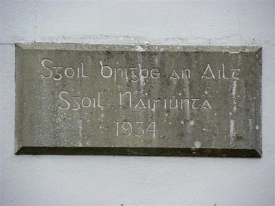 Plaque, Alt Lower National School