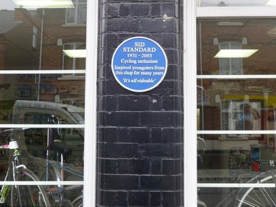 New blue plaque for Sid Standard