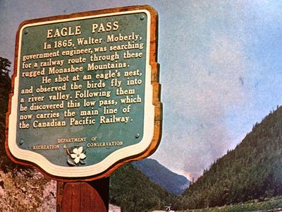 Eagle Pass (Sign missing)