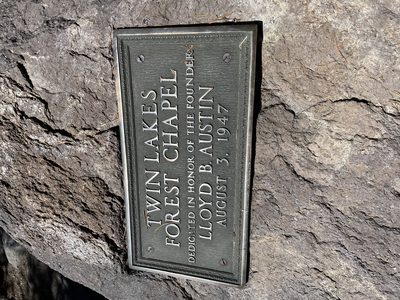 Twin Lakes Forest Chapel