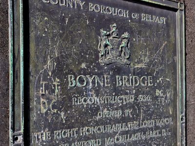 Plaque, the Boyne Bridge, Belfast