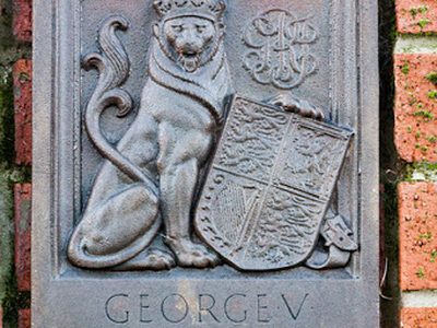 Crownest Park - plaque 1
