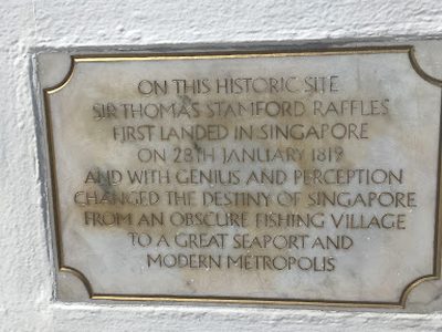 Statue of Sir Stamford Raffles