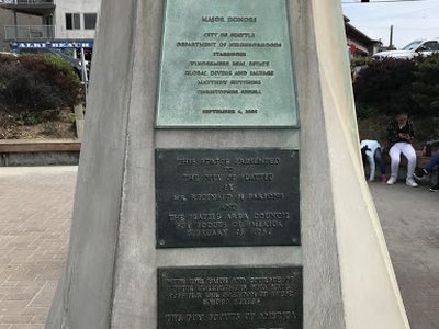Statue of Liberty Plaza