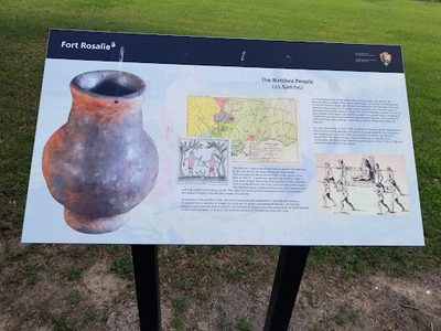 The Natchez People (Les Natchez)