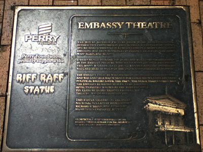 Riff Raff Statue / Embassy Theatre, Hamilton, New Zealand