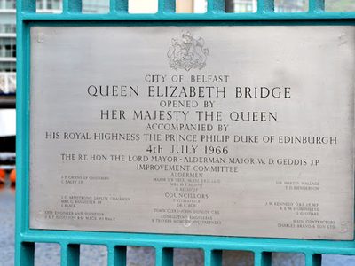 Queen Elizabeth Bridge opening plaque, Belfast