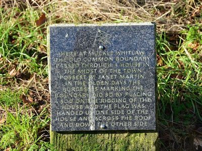 Roadside plaque, Flex