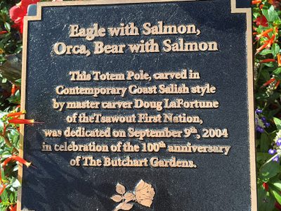 Butchart Gardens Totem Pole