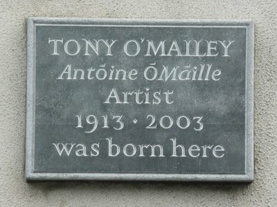 Plaque on Tony O'Malley's birthplace
