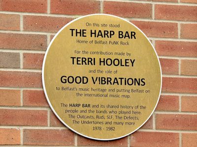 Harp Bar punk rock plaque, Belfast (March 2015)