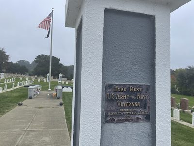 Here Rest U.S. Army and Navy Veterans