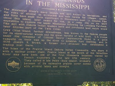 Three Islands in the Mississippi