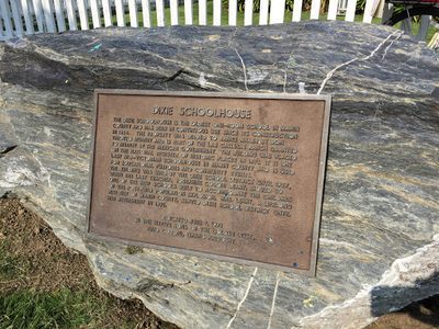 Dixie Schoolhouse