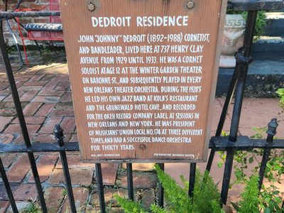 Dedroit Residence