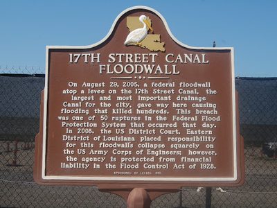 17th Street Canal Floodwall