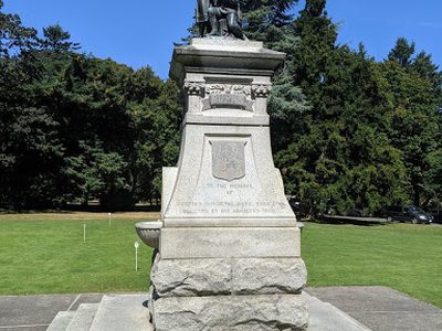 Robert Burns Statue