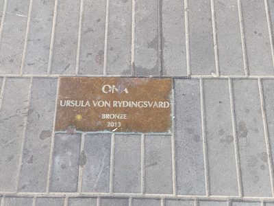 Ona, Ursula Von Rydingsvard