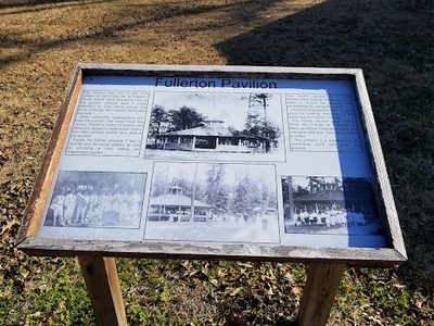 Fullerton Pavilion