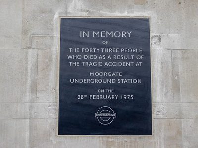 Memorial to the 43 People who died in Moorgate Train Disaster