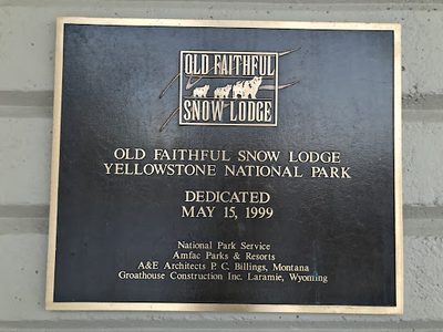 Old Faithful Snow Lodge