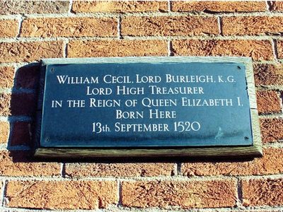 Plaque remembers William Cecil at Bourne, Lincolnshire