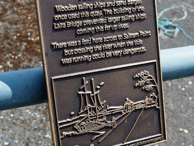 Laira Trail marker
