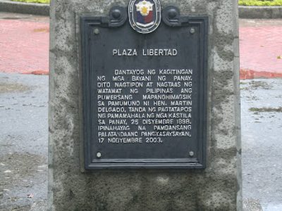 Plaza Libertad historical marker