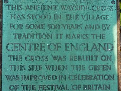 Plaque by the cross, Meriden village green