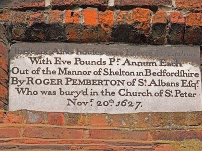 Plaque on gateway, The Pemberton Almshouses