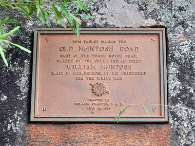 Old McIntosh Road