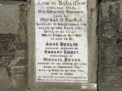 Plaque on the Aughrim Bridge