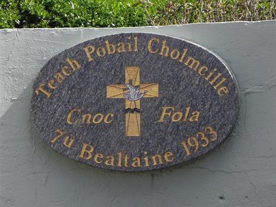Plaque, Teach Pobail Cholmcille