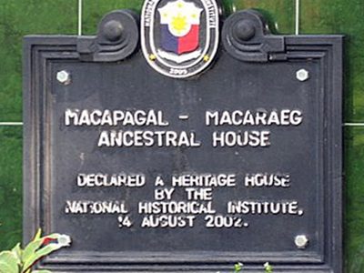 Macapagal-Macaraeg Ancestral House historical marker
