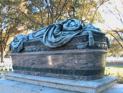 National CemeteryIllinois Monument