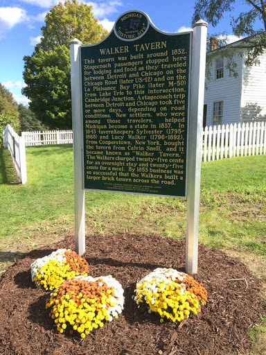 Walker Tavern/Walker Tavern