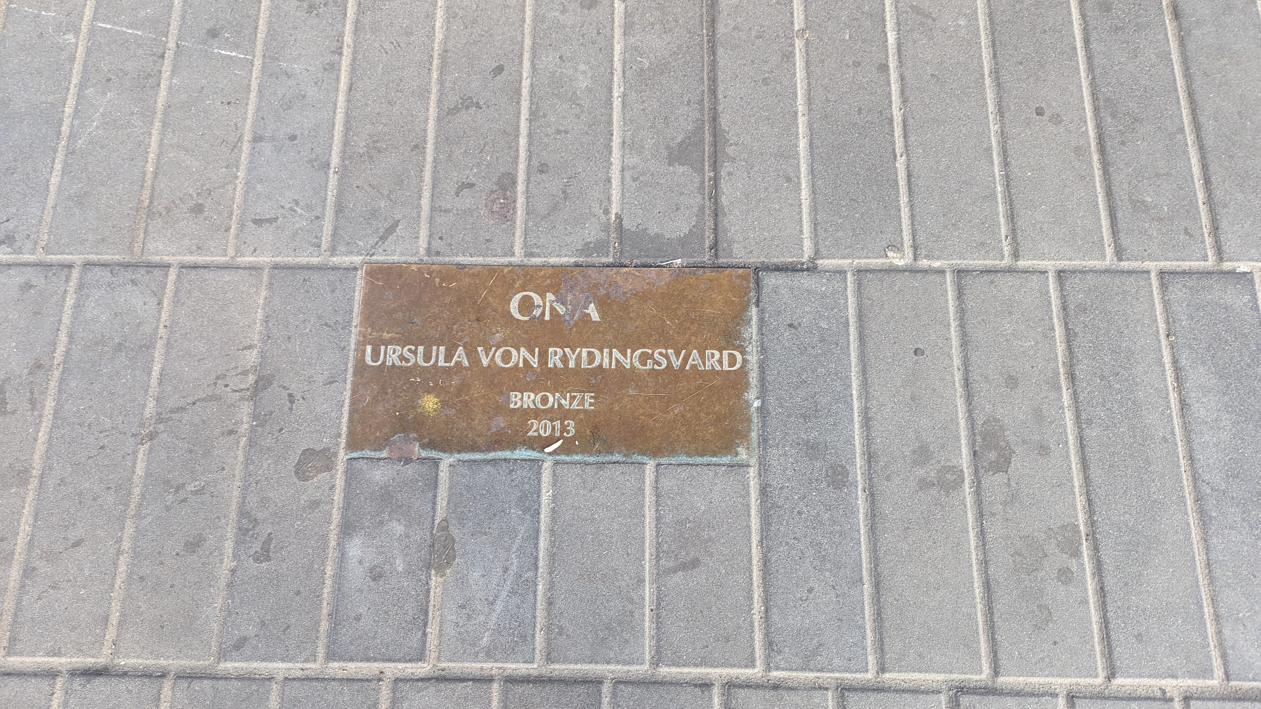 Ona, Ursula Von Rydingsvard