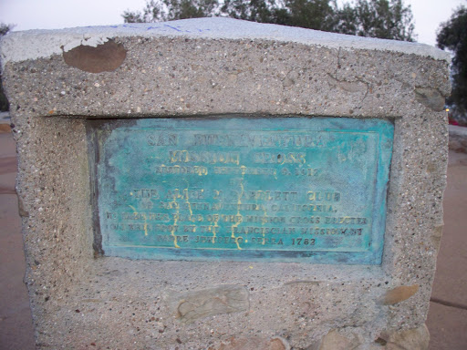 CHL# 113 SITE OF JUNÍPERO SERRA'S CROSS