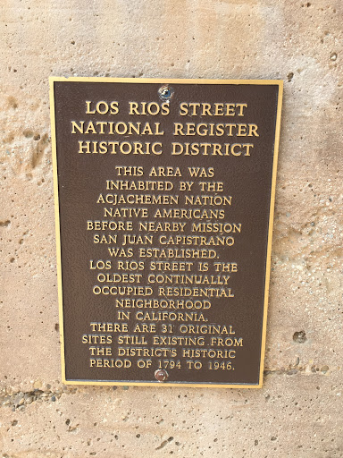 Los Rios Street