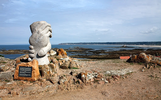 Saint-Malo rescue memorial