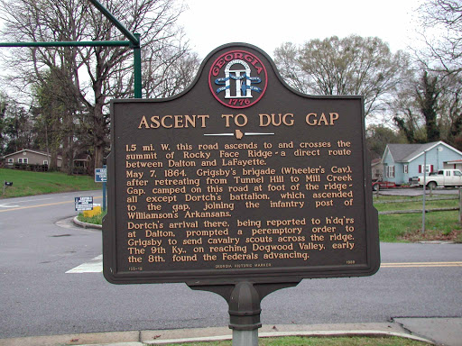 Ascent to Dug Gap