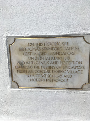 Statue of Sir Stamford Raffles