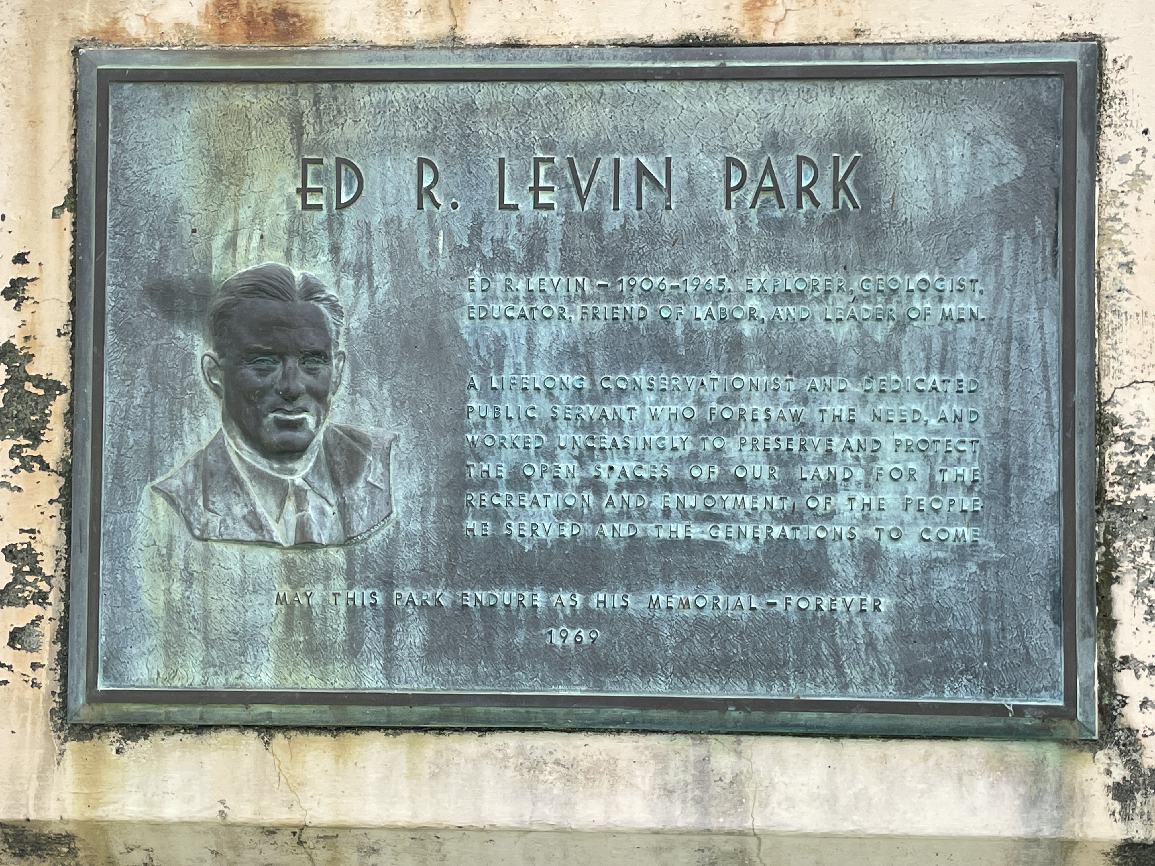 Ed R. Levin Park
