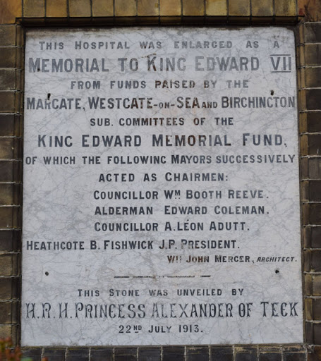 Dedication plaque on Cottage Hospital