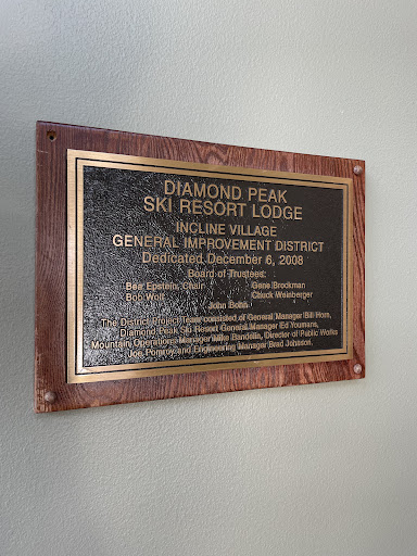 Diamond Peak Ski Resort Lodge