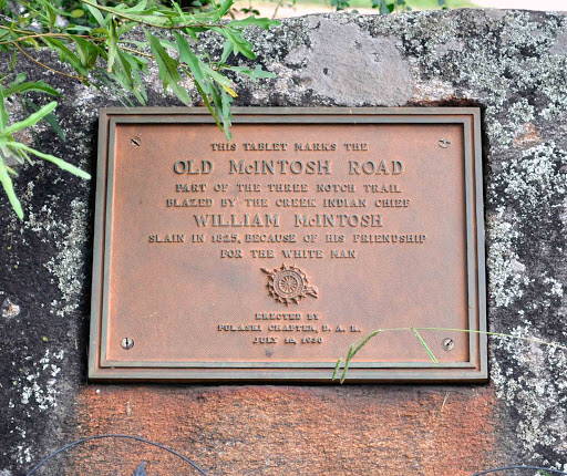 Old McIntosh Road